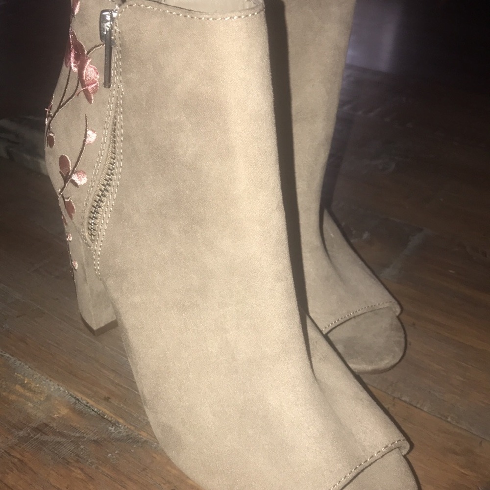 Candies peep-toe heels